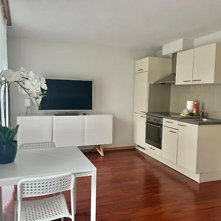 Nimbuzzz Apartments Unterseen Quarto foto